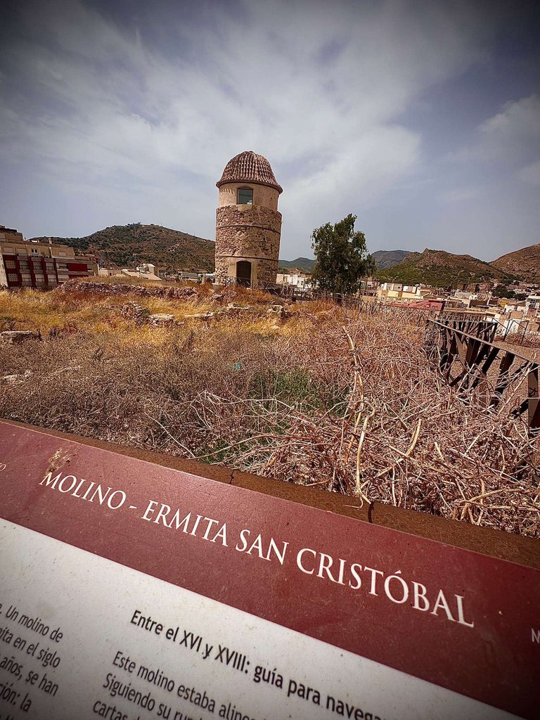 La ermita de San Cristóbal en el molinete
